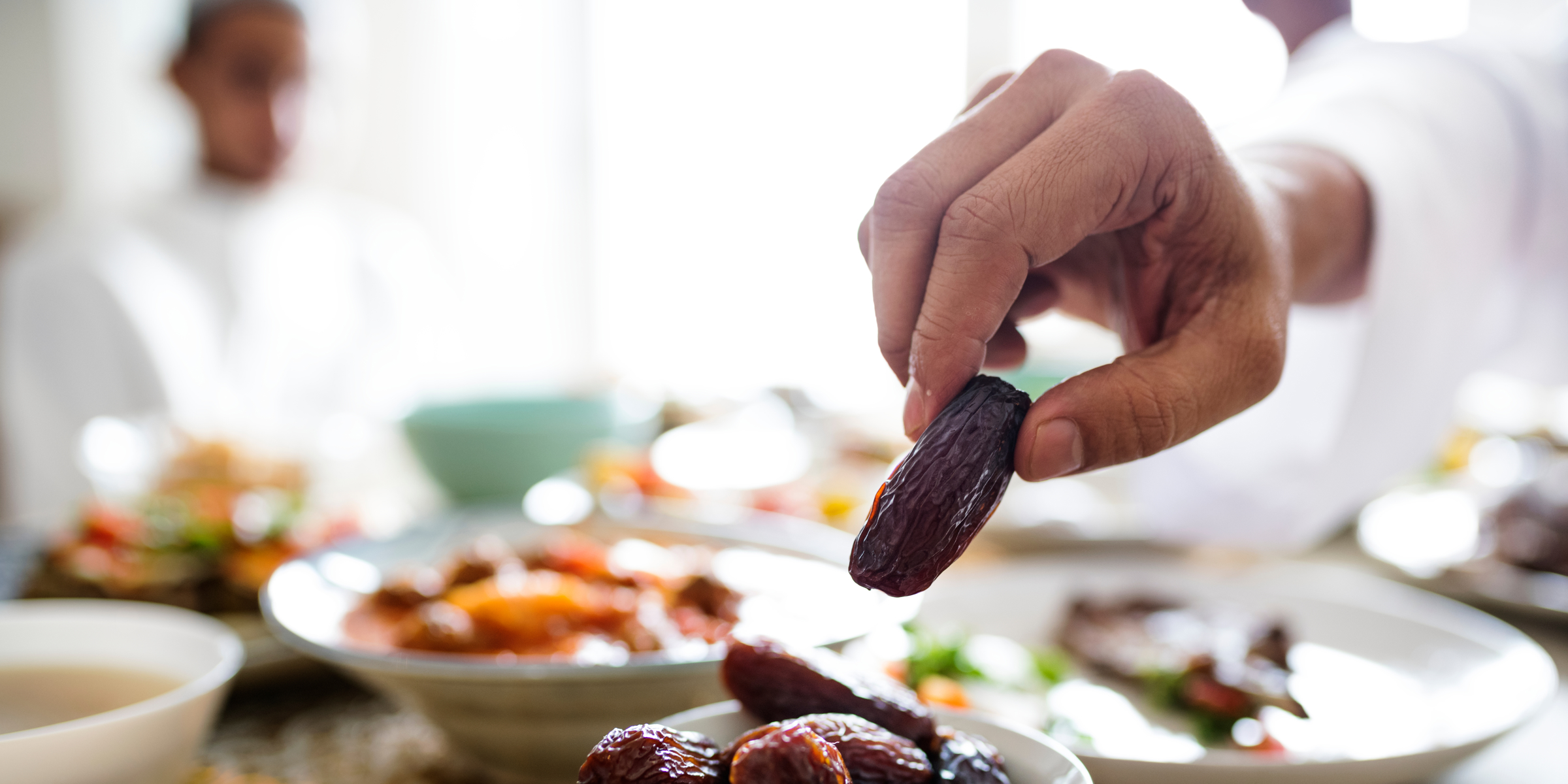 breaking fast with dates