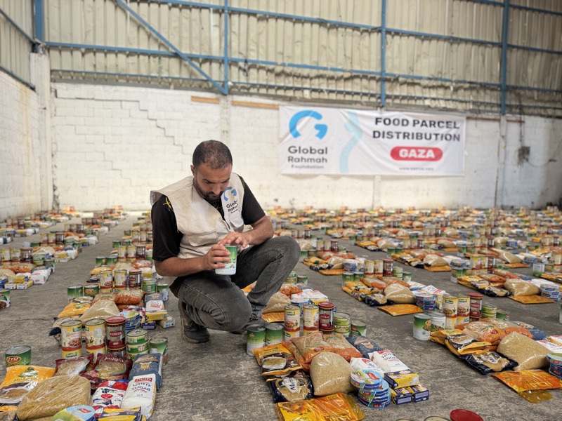 Food parcels Gaza 2026